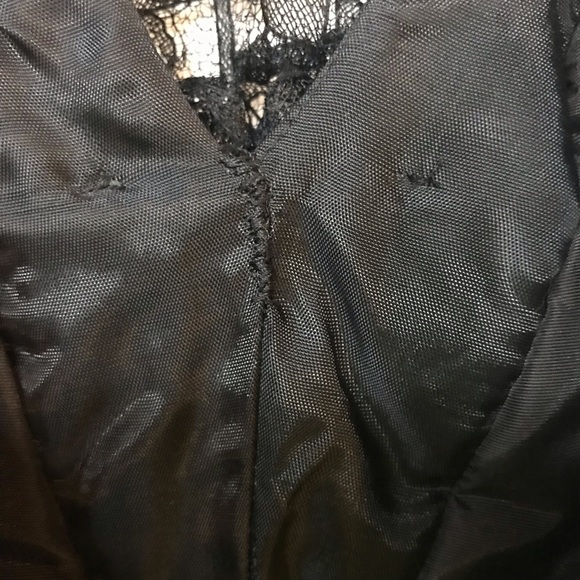 VINTAGE 80’s Women’s S Black Lace Plunging Evening Dress with Bow - Picture 13 of 15